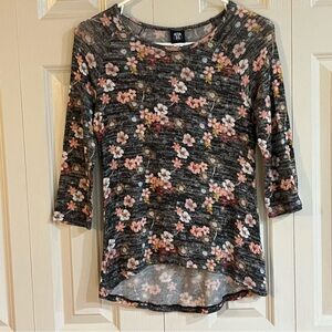 Route 66 Floral Patterned Girls Size XL 14-16  Light Sweater